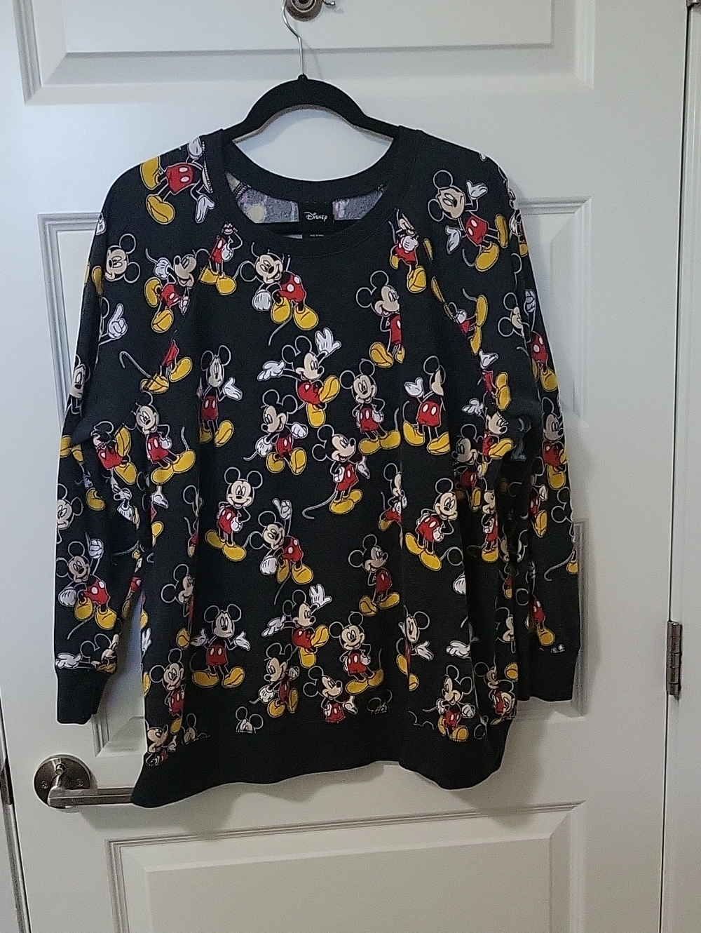 Torrid Disney Black Mickey Mouse Allover Graphic Crewneck Sweatshirt Size 2